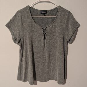 ModCloth Heather Gray Criss Cross Notch Ribbed Short Sleeve Tee Size 1X